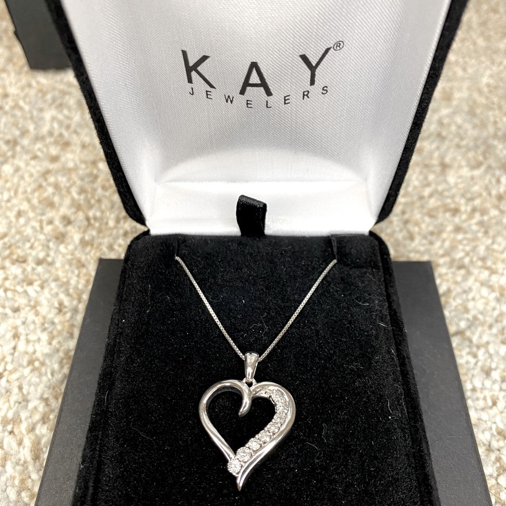 Kay Jewelers Zei diamonds and 925 sterling silver necklace